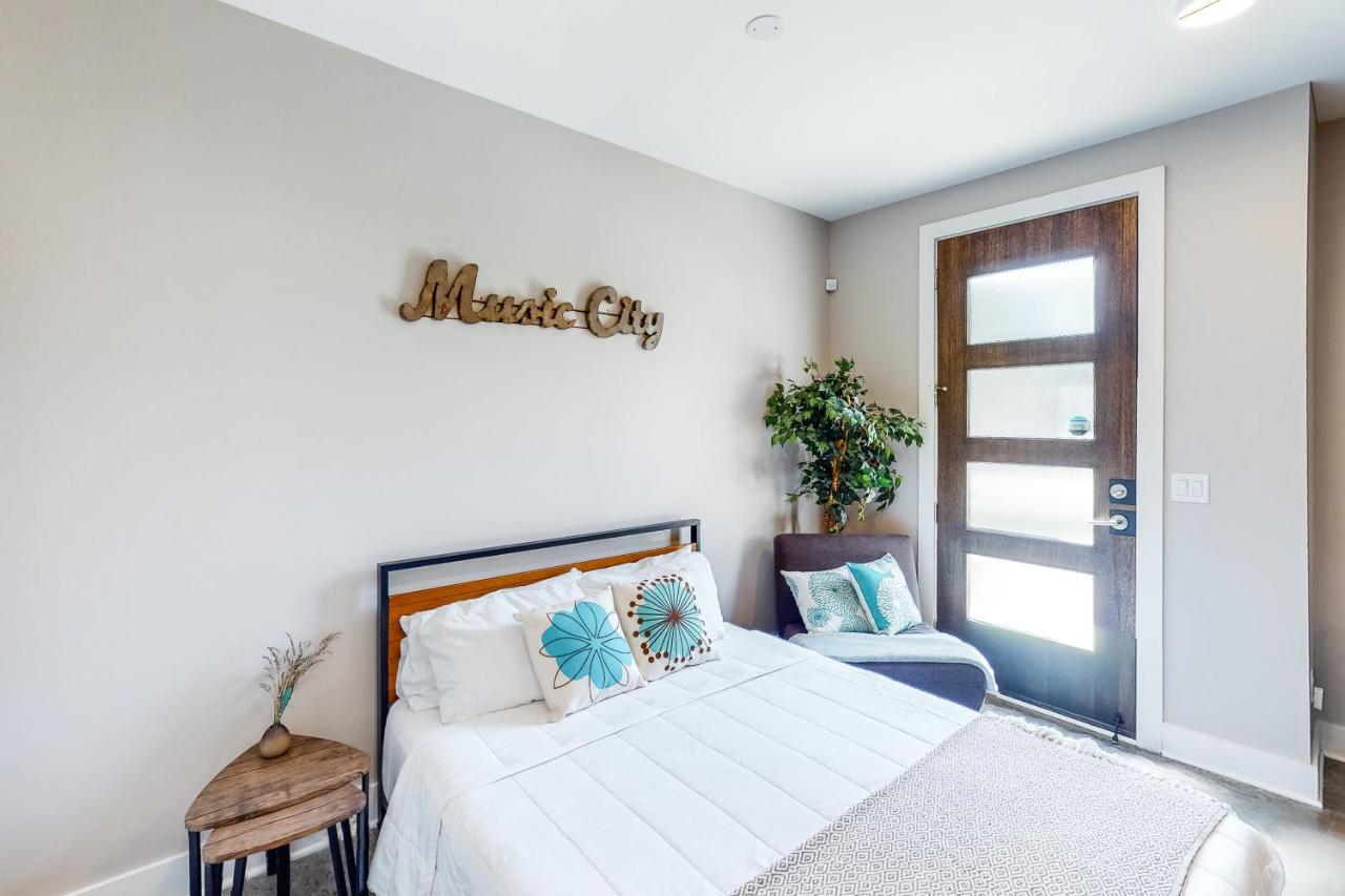 Music City Modern Apartment Нашвил Екстериор снимка